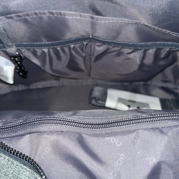 NWT Nano Bebe diaper bag and changing mat - Picture 3 of 6